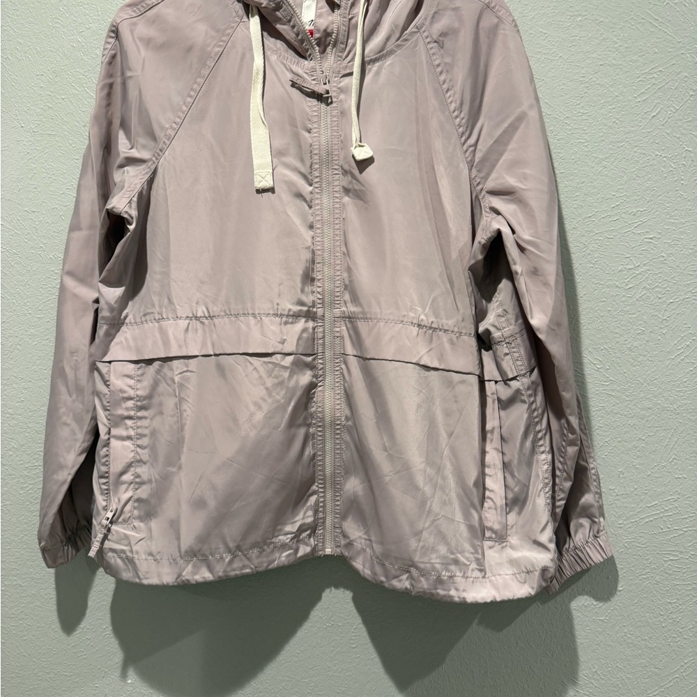Women's Light Mau Hooded Jacket.                PTP 21”. Length 27”